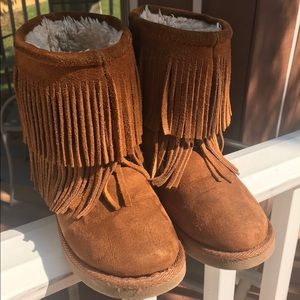 Girls fringe boots 13👢